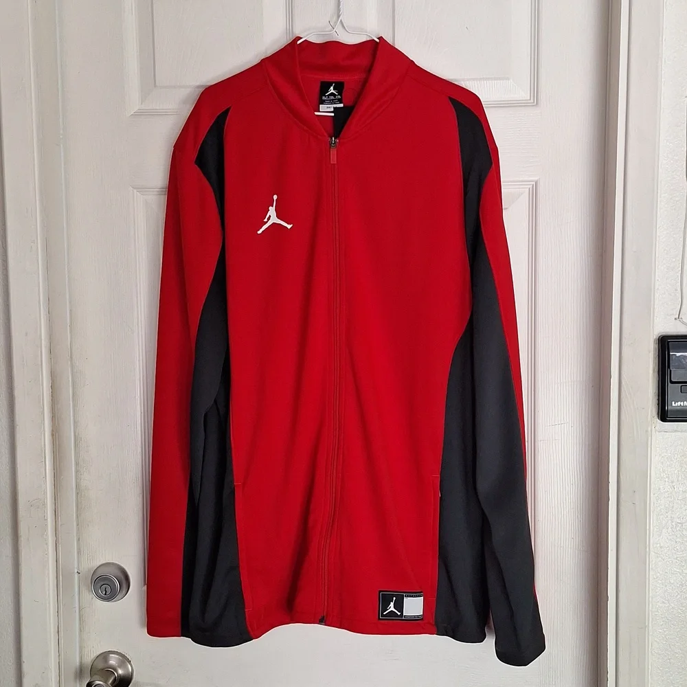 Nike dri-fit Jordan full zip jacket Size XLT NWT Red Jumpman